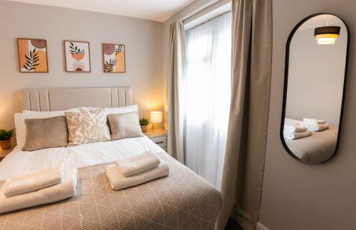 Modern 4BR House - Sleeps 10 - Central Birmingham - FREE Parking - Foto 29