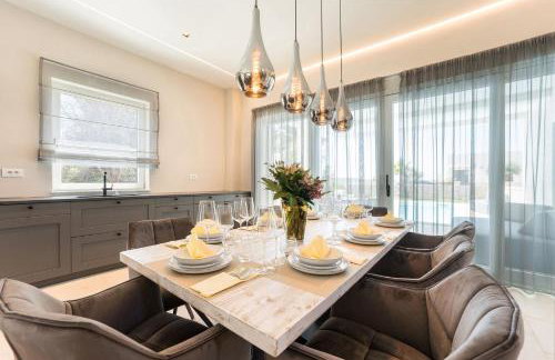 Villa Four Seasons Seaside B with heated pool and jacuzzi, Zadar - Foto 13