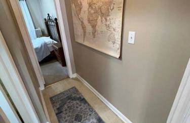 The Purple Door apt in the heart of Radford city - Foto 12