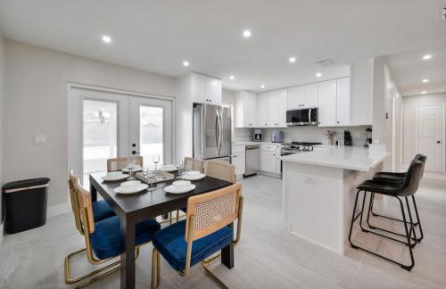 Downtown Home with Basketball, Firepit and Just 20 Miles to Disney - Foto 7