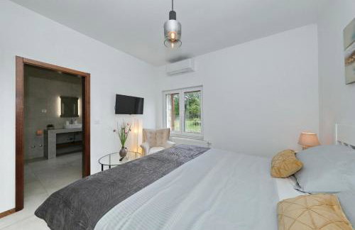 Villa Demare with Heated Pool, Free EVC Station - Foto 57