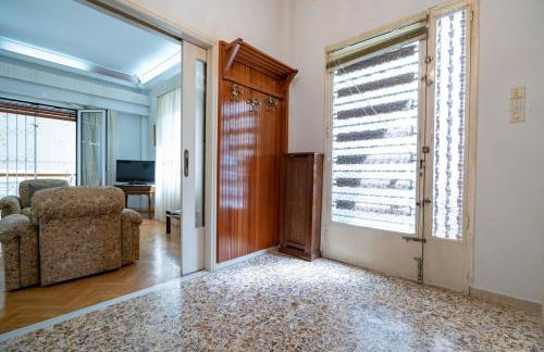 Retro 2-Bdrm House Near Metro in Heraklion by ΜΡS - Foto 33