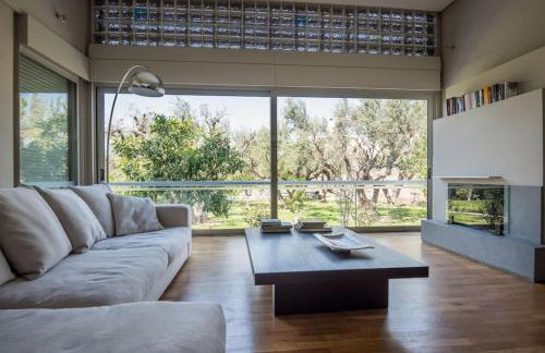 Studio Rio Unique Space With Garden and Garage - Photo 1