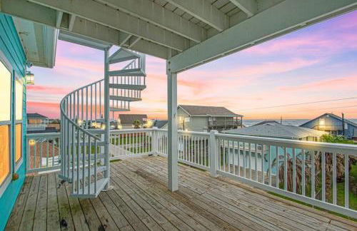 "The Ocean Aire" , 30 secs from the sand! - Photo 13