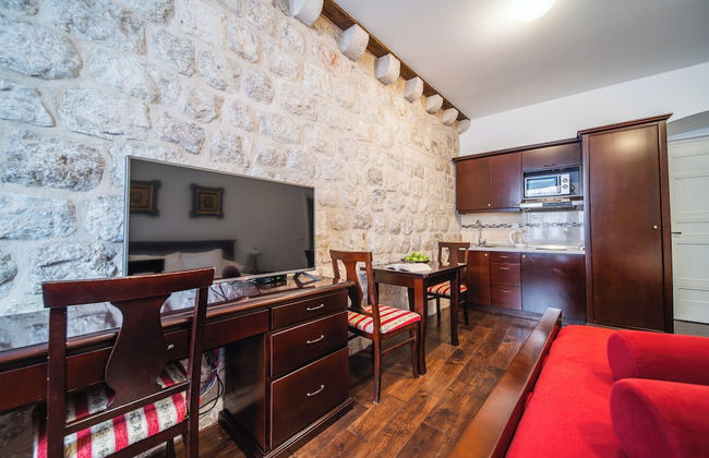 SUNce Palace Apartments with free offsite parking - Foto 15