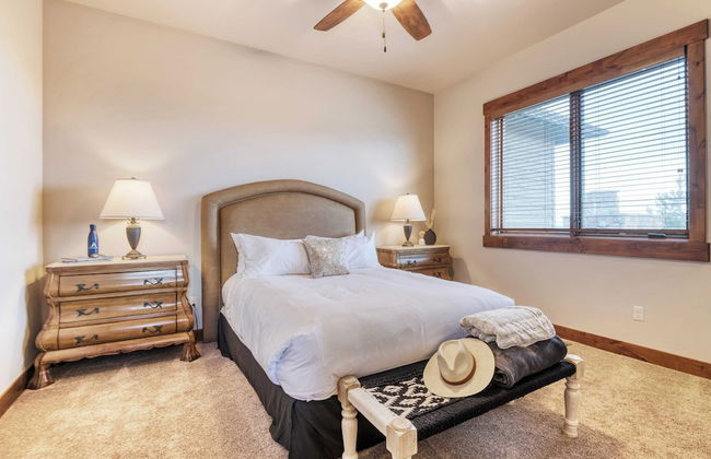 Heritage by Avantstay Luxe Oregon Retreat + Deck - Foto 28