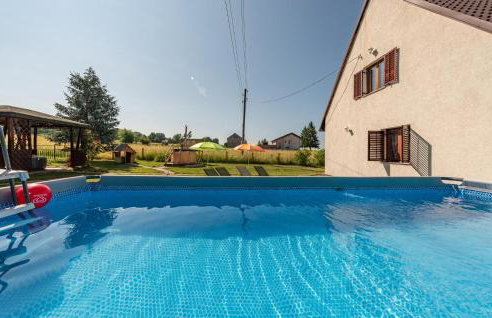 Nice Home In Udbina With House A Panoramic View - Photo 8