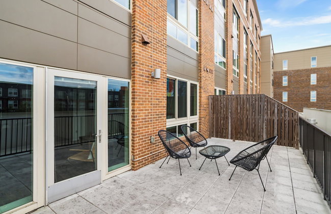 Huntington Apartments near Huntington Metro - We Host - Photo 62