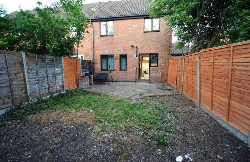Spacious 3 Bedroom House in Beckton London - Foto 11