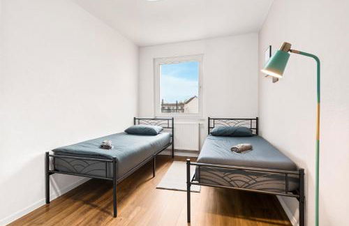 Smart Home - Near Essen, Oberhausen, Bottrop - Perfect for 6 Guests! Balcony - Netflix - Smart TV - Foto 7