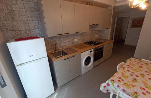 Trilocale in centro vicino al parco Monte Urpinu - Foto 18