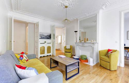 Champs-Élysées & La Défense - 3BR - Paris Vacation Rentals - Foto 3