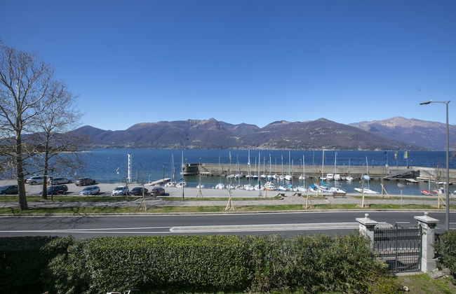 Residenza Gardenia Lake View Luino Center - Foto 23