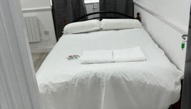 Romford Flat - Photo 3