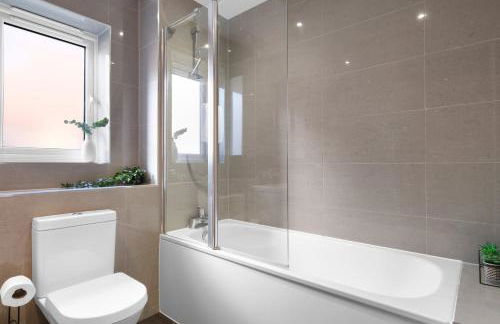 Heathrow Living Serviced Apt 01 by 360stays - Foto 16