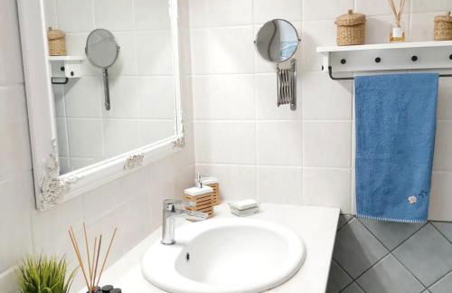 Alexandra's Sea Front Villa - Foto 21