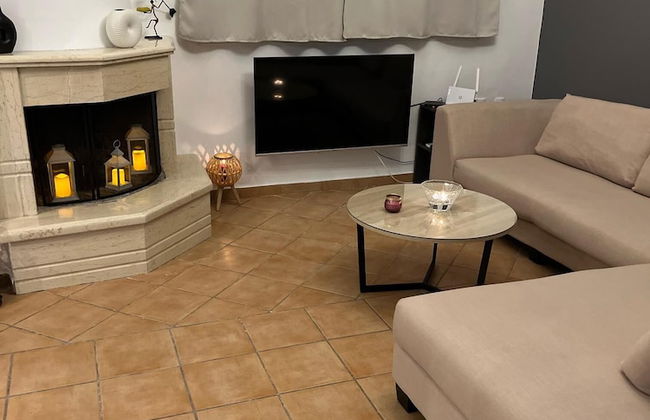 Olive Gem 2-bed Apt Sleeps 4 With Fireplace - Foto 12