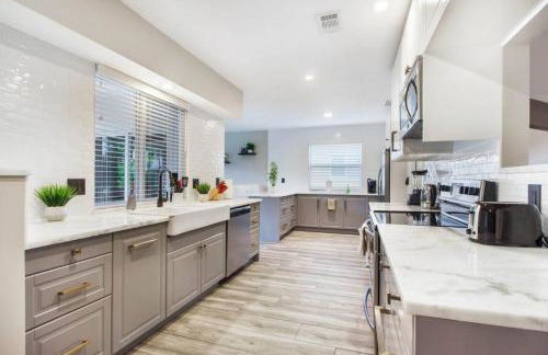 Peaceful retreat with a pool 15 min away beach - Foto 34