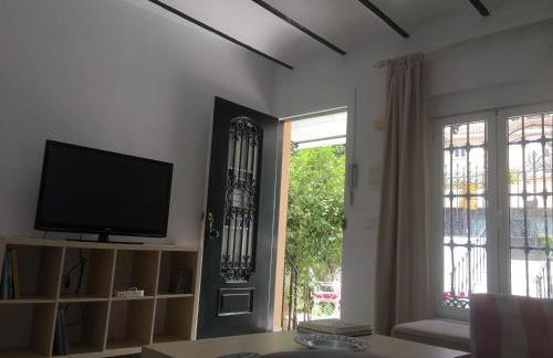 Apartamento con Patio - Photo 4