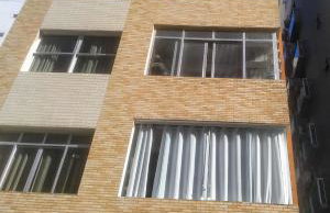 Comfortable Gonzaga Apartament - Em 1 minuto a pé tá na PRAIA Gonzaga em Santos e no Shopping Balneário, 2 ar-condicionados, portaria 24 horas, elevador, 1 vaga carro Gratís, wi-fi Grátis, enxoval Gratuito, PRAIA Santos Gonzaga, Bicicleta disponí - Foto 16