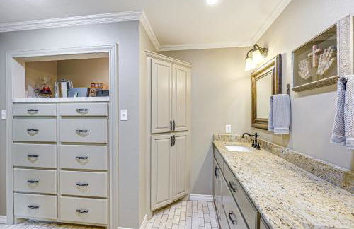 Del Rio Home with Large Yard, BBQ and Fireplace! - Foto 20