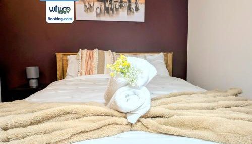 Spacious 5BR Family Home By WillCo Property Short Lets & Serviced Accommodation Derby With Games & Perfect For Contractors - Foto 3