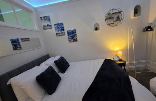 Spacious - Free Parking - Sleeps 6 - M20-FolkestoneCentralStation - Foto 51