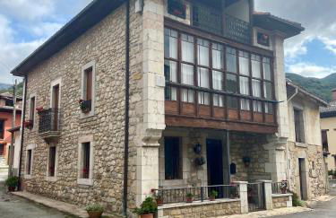 La Casona de Ardines - Foto 1