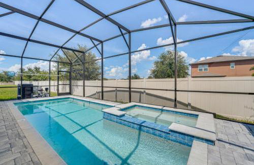 Relax, Play, Swim Luxe Haines City Home with Lanai! - Foto 1