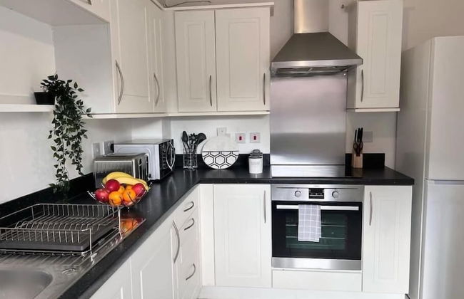 Modern 3 BR House for Contractors - Foto 10