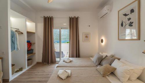 Sea-esta Beach House, Beachfront Residence & BBQ, By ThinkVilla - Photo 2, towels