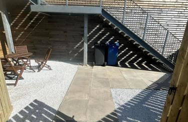 Castle View 3 bedroom with garden - Foto 15