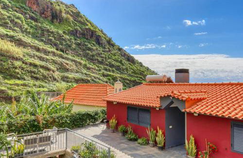 Casa da Praia, a Home in Madeira - Photo 46