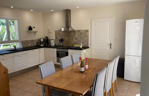 Comfortable villa with jacuzzi - Foto 4