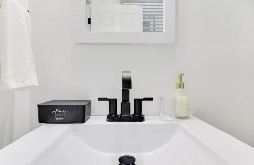 Stylish 2BR Near Union Market & Metro - Foto 16