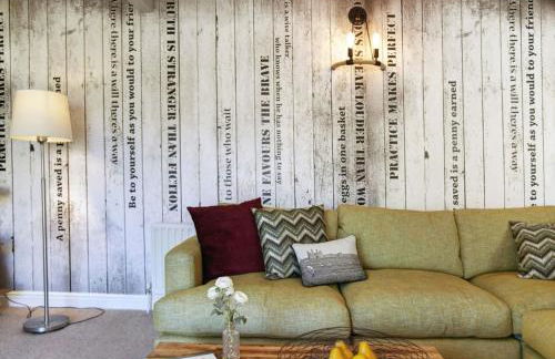 The Apple Store - Photo 22