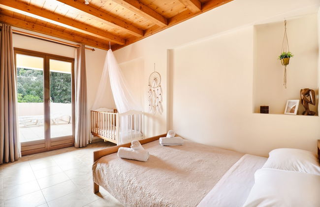 Mansion on the Hill by CorfuEscapes - Photo 17