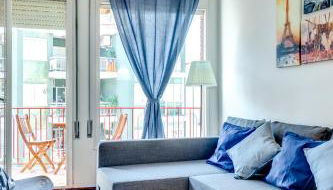 Spacious 4 Bedroom Apartment Fira BCN & Camp Nou - Foto 3