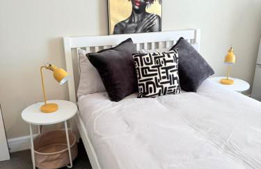 Spacious 5-Bedroom house close to station - Foto 18