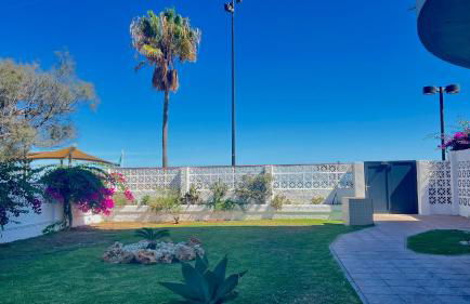 Magnífico Ático 4 hab frente a la playa con piscinas parking incluido por keywise - Foto 36