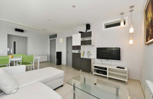 Ref-Ali52 - Photo 18