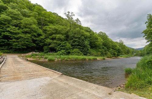 Bucky's Hideaway - Photo 24