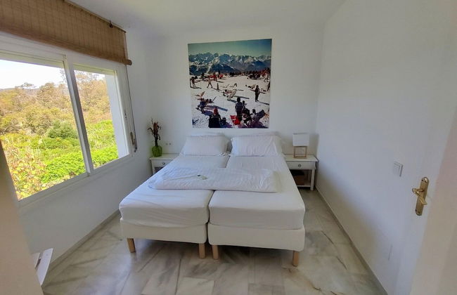 Relaxed Retreat With Pool - Photo 3