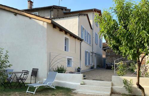 Aux Portes du Beaujolais - Foto 1