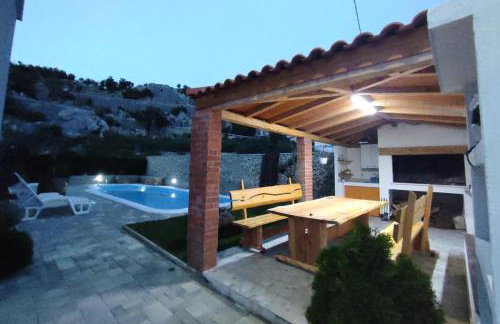 Family-friendly apartments with swimming pool Kostanje, Omis - 25072 - Photo 13