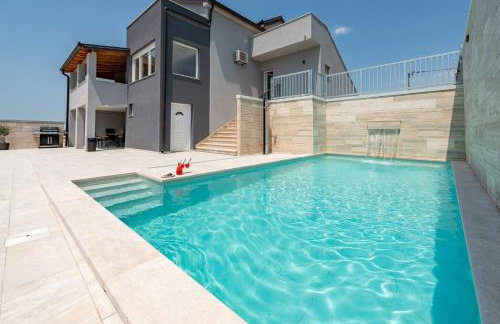 MY DALMATIA - Villa Pezer with heated swimming pool, sauna and Jacuzzi - Foto 4