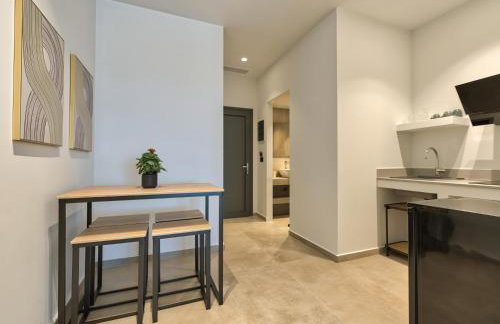 Marea Luxury Suites - Photo 38