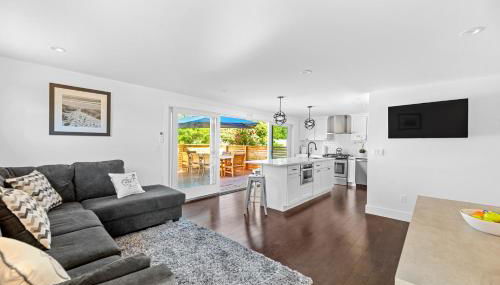 Poolside Chic by the Sea - Foto 3