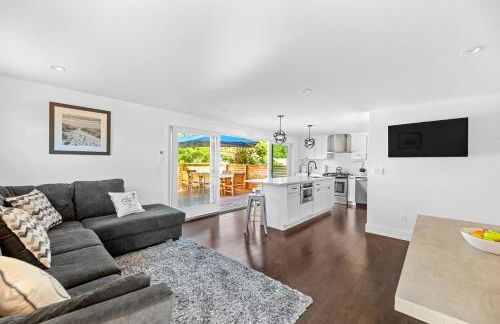 Poolside Chic by the Sea - Foto 3