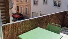 Studio Chic & Balcon - Hypercentre - Gare - Metro - Foto 4